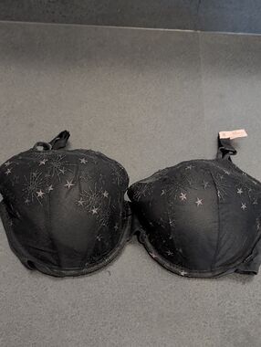 Victoria's Secret Black Star-Embroidered Underwire Bra